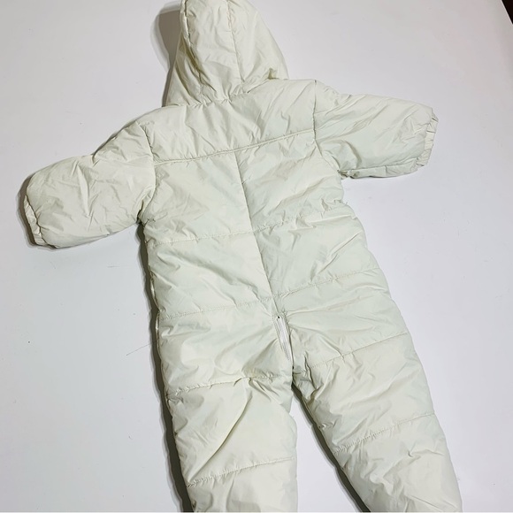Childre’s Place baby’s 6-12M snowsuit onesie - Picture 4 of 4